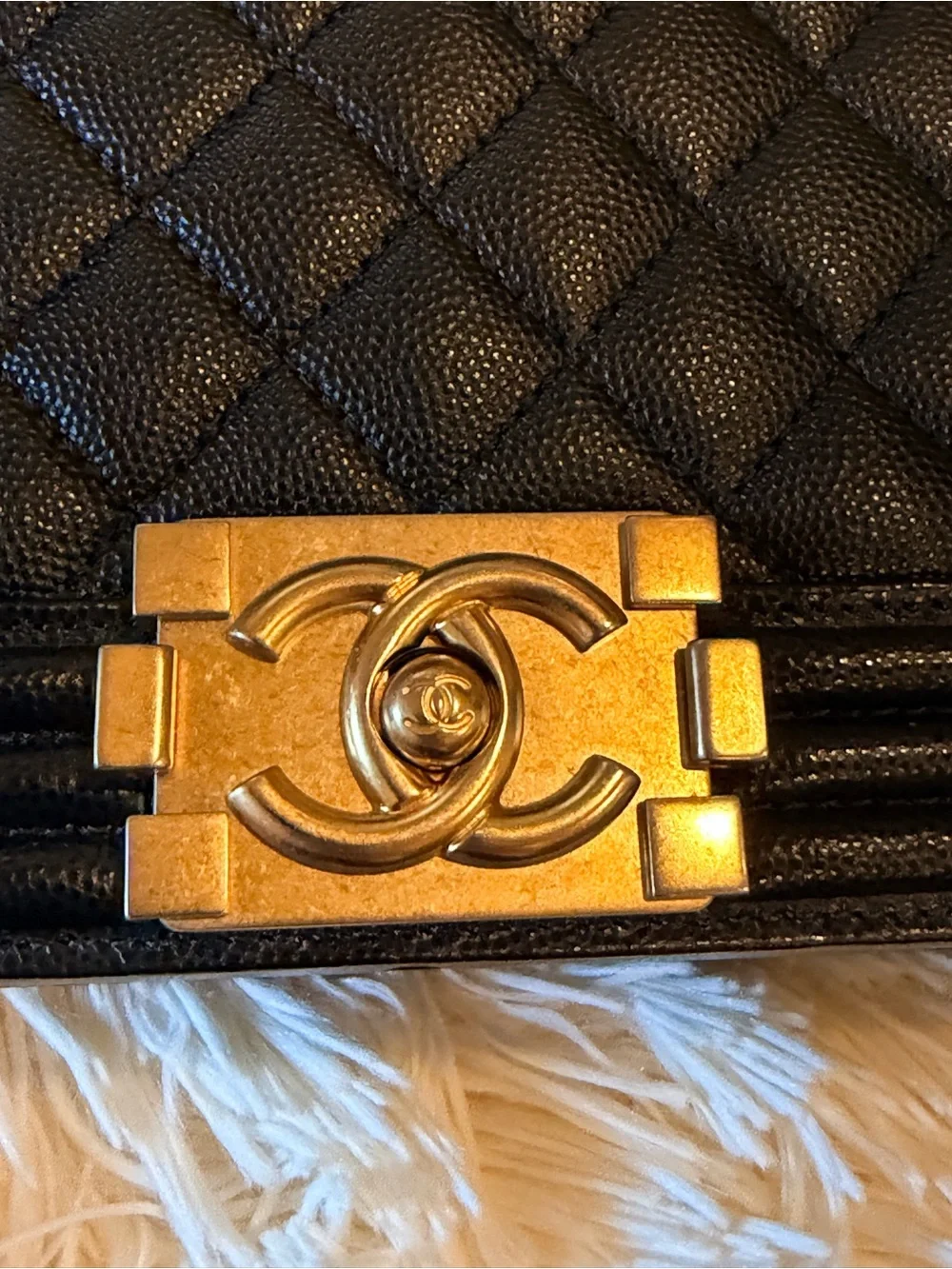 CHANEL Black Quilted Shoulder Bag with Gold Hardware and Chain Strap